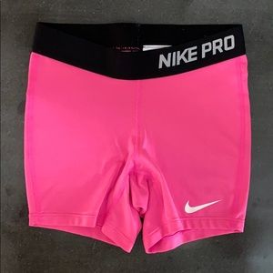 Nike Pro